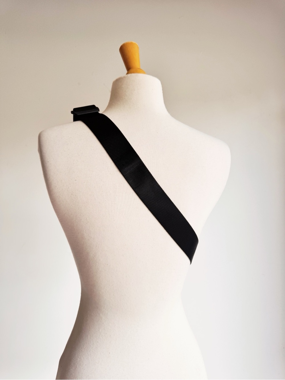 Lululemon Everywhere Belt Bag 1L Black Recycled Nylon Crossbody Fanny Pack - Picture 7 of 9